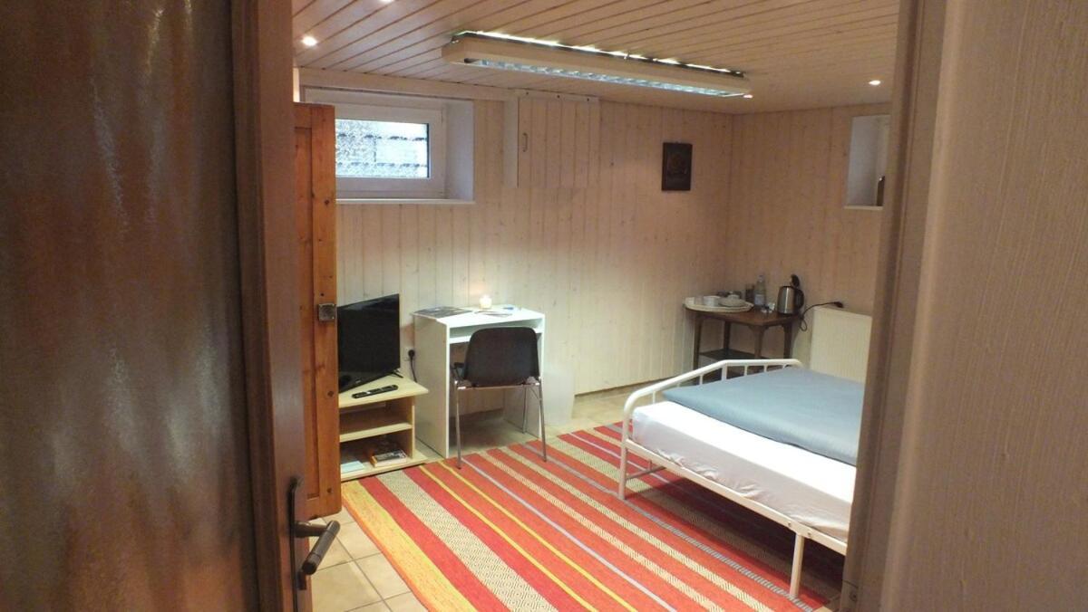 Ferienwohnung Gemuetliches Nest Im Basement Weilburg Exterior foto